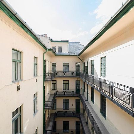 Vaci Street Apartments ブダペスト エクステリア 写真