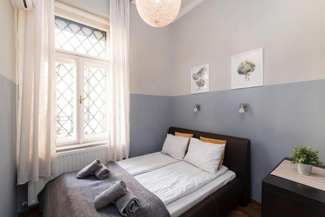 Vaci Street Apartments ブダペスト エクステリア 写真